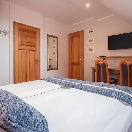 Dom Atalia Wynajem Pokoi Łeba